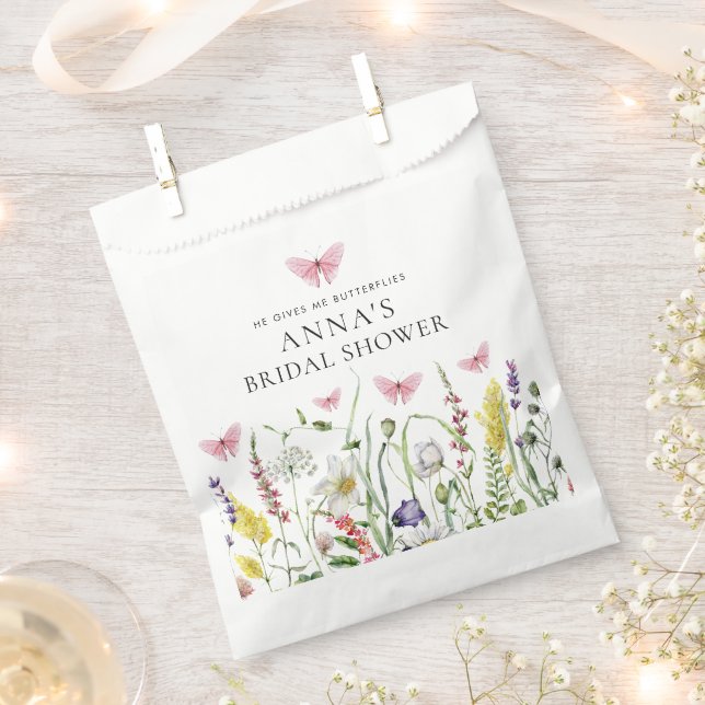 Er gibt mir Schmetterlinge Blume Brautparty Geschenktütchen (Ausgeschnitten)