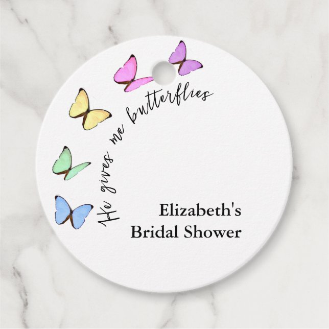 Er gibt mir Schmetterlinge Brautparty Geschenkanhänger (Vorderseite)