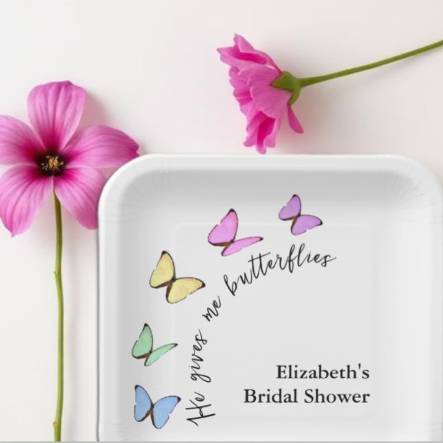 Er gibt mir Schmetterlinge Brautparty Pappteller (Von Creator hochgeladen)