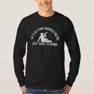 Er heiratet Hochzeitsfeier Junggesellenabschied T-Shirt