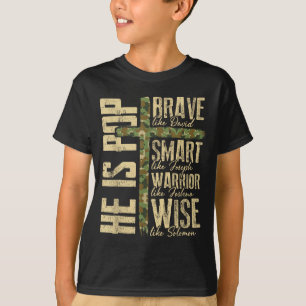 Er ist ein getarnter religiöser Vatertag christlic T-Shirt