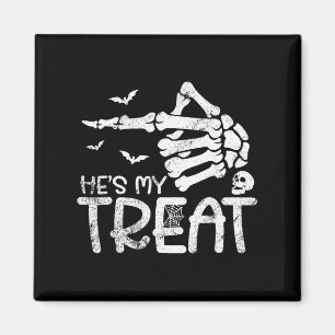 Er ist meine Leckerei Skeleton Hand Funny Hallowee Magnet