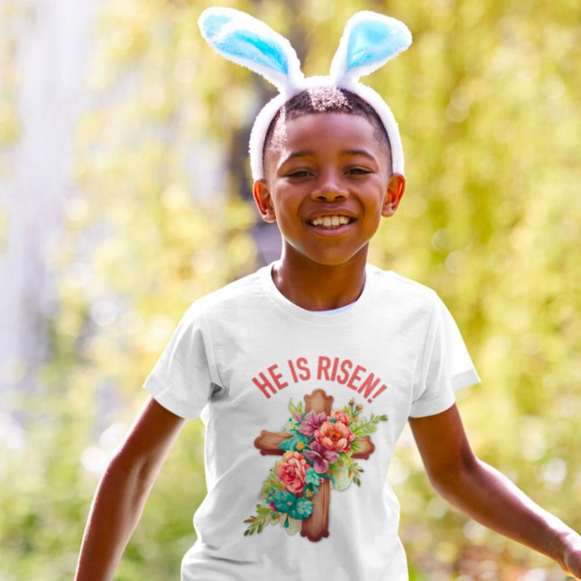 Er ist Riser Osterfarbener Blumenkreuz T-Shirt (Von Creator hochgeladen)