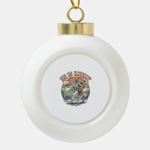 Er ist Rizzin Vintage Basketball religiöses Shirt Keramik Kugel-Ornament