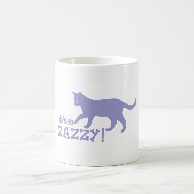 Er ist so Zazzy - Cat Lover Tasse (Mittel)