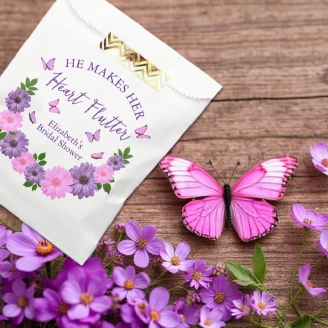 Er macht ihr Herz-Flattern-Brautparty Geschenktütchen (Von Creator hochgeladen)