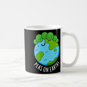 Erbsen auf der Erde Lustiger Gemüse-Friedenswitz D Kaffeetasse