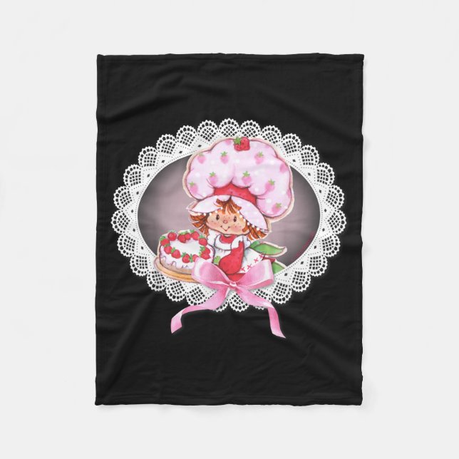 Erdbeer Shortcake Charakter mit Kuchen und Rosa Fleecedecke (Vorderseite)