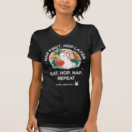 Erdbeer-Traum-Hase T-Shirt