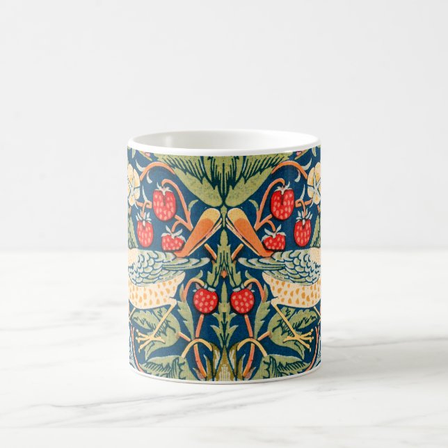 Erdbeerdieb, Berühmtes Gemälde Kaffeetasse (Mittel)