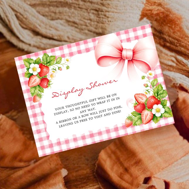 Erdbeere Pink Gingham Display Dusche Karte (Von Creator hochgeladen)
