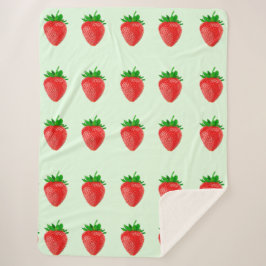Erdbeeren auf grünem Sherpa-Blanket Sherpadecke