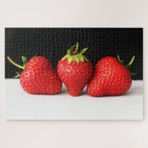 Erdbeeren auf schwarz-weiß 20x30 1014pc jpm