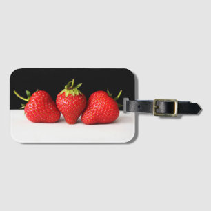 Erdbeeren auf schwarz-weiß bc ltcna gepäckanhänger