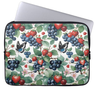 Erdbeeren Blaubeeren und Schmetterlinge Laptopschutzhülle