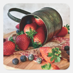 Erdbeeren Blueberries Obst und Süßigkeiten Quadratischer Aufkleber