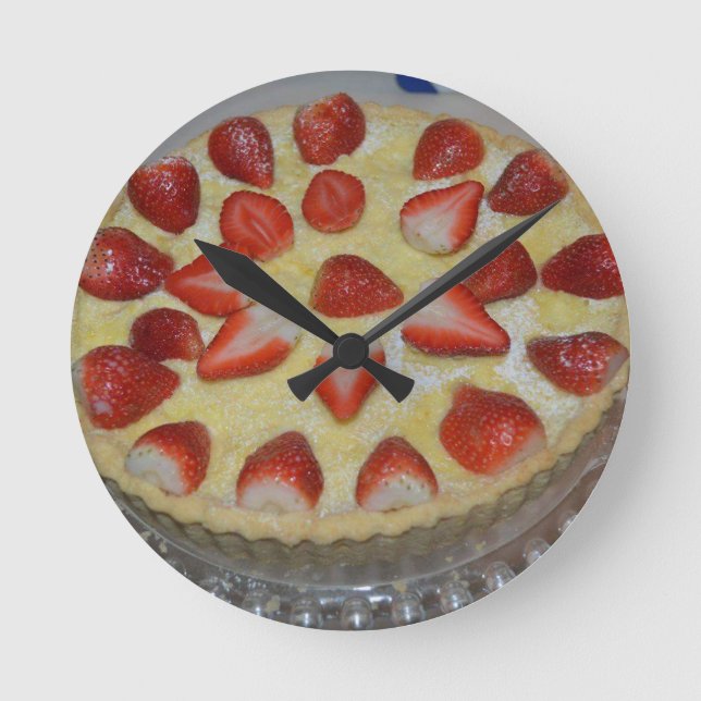 Erdbeerkuchen Runde Wanduhr (Vorderseite)