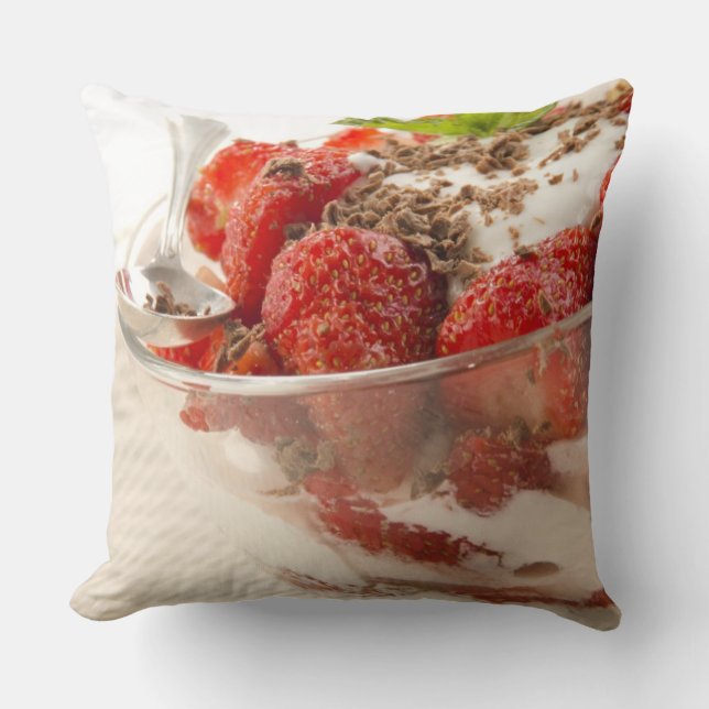 Erdbeernachtisch mit frischem Jogurt Kissen (Vorderseite)