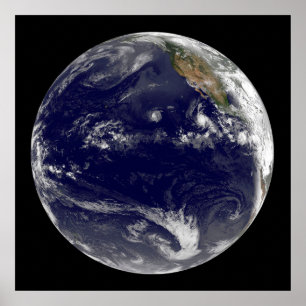 Erde mit drei tropischen Zyklonen im Pazifik. Poster