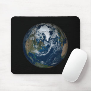 Erde mit Wolken und Meereis 2 Mousepad