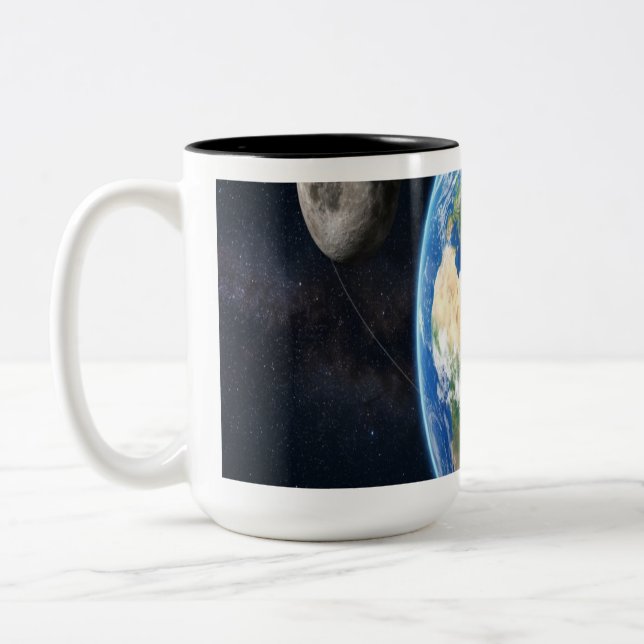 Erde mit zwei Monden Zweifarbige Tasse (Links)