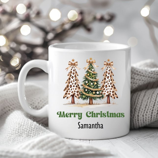 Erdige Leopard-Weihnachtsbäume Personalisierter Be Kaffeetasse (Earthy Leopard Christmas Trees Personalized Mug)