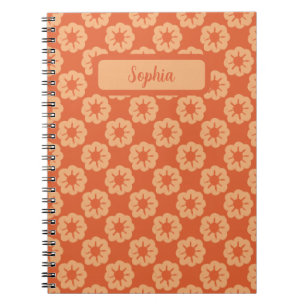Erdiges orange handgezeichnetes Blumenmuster Notizblock