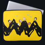 Erdnüsse | Die Gang auf dem Zig Zag Laptopschutzhülle<br><div class="desc">Karo dieses lustige Peanuts-Design mit der Peanuts Gang heraus.</div>