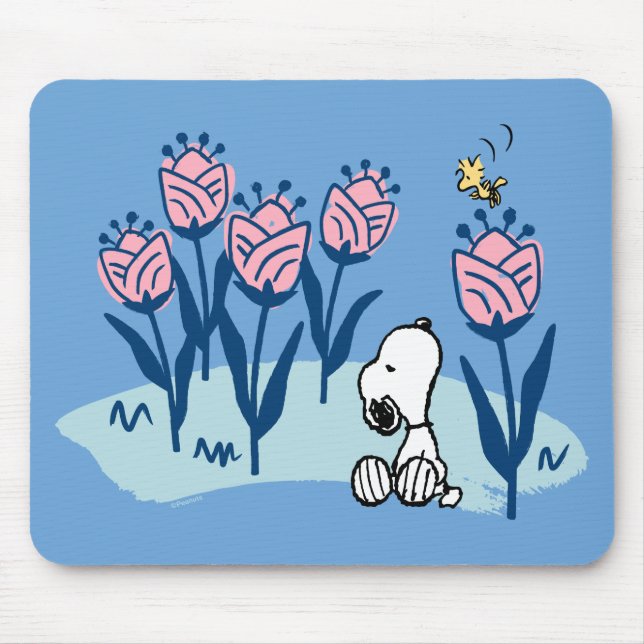Erdnüsse | Garten mit Snoopie und Holzblumen Mousepad (Vorne)