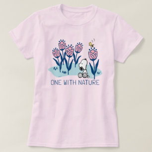 Erdnüsse   Garten mit Snoopie und Holzblumen T-Shirt