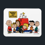 Erdnüsse | Glück ist eins der Gang Magnet<br><div class="desc">Das Glück ist tatsächlich Teil der Peanuts-Bande,  wie in der geliebten Comic-Streifen und seinen verschiedenen Anpassungen dargestellt. Die Peanuts-Charaktere,  trotz ihrer Fehler und Kämpfe,  finden Freude in ihren nah-Strick-Freundschaften und gemeinsamen Erfahrungen.</div>