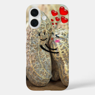 Erdnüsse mit roten Herzen umarmen iPhone 16 Hülle