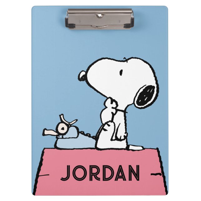 Erdnüsse | Snoopy bei der Schreibmaschine Klemmbrett (Vorderseite)