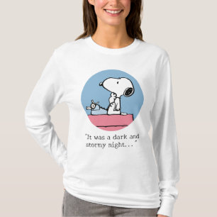 Erdnüsse Snoopy bei der Schreibmaschine T-Shirt