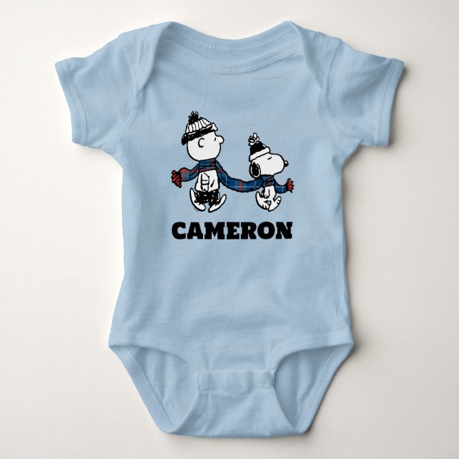 Erdnüsse | Snoopy & Charlie Brown Winter Scarf Baby Strampler (Vorderseite)
