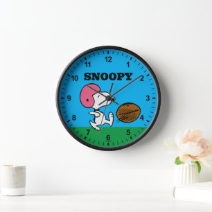 Erdnüsse   Snoopy Football Kicker Uhr