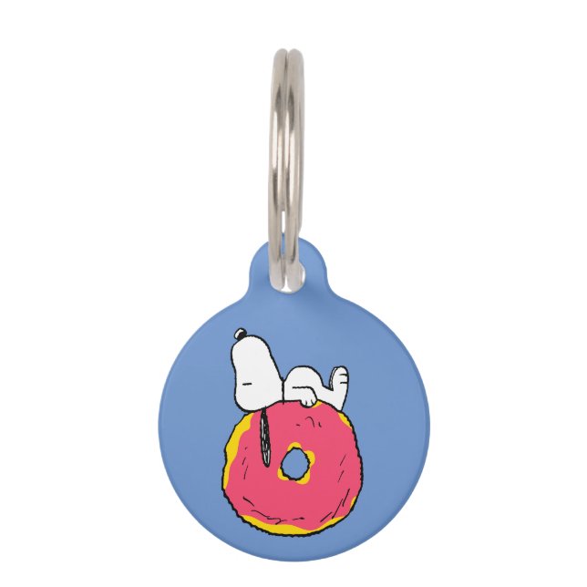Erdnüsse | Snoopy Pink Donut Haustiermarke (Vorderseite)
