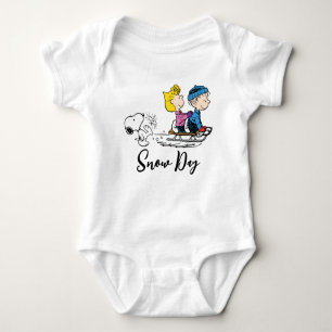 Erdnüsse Snoopy, Sally & Linus Sled Riding Baby Strampler