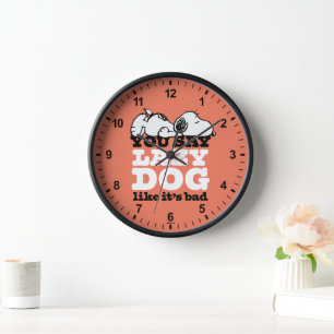 Erdnüsse   Snoopy Sie sagen Lazy Hund, als wäre es Uhr