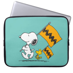 Erdnüsse   Snoopy- und Holzflaggen Laptopschutzhülle
