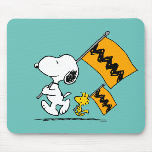 Erdnüsse   Snoopy- und Holzflaggen Mousepad