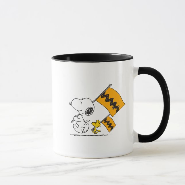 Erdnüsse | Snoopy- und Holzflaggen Tasse (Rechts)