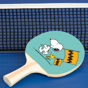 Erdnüsse Snoopy- und Holzflaggen Tischtennis Schläger