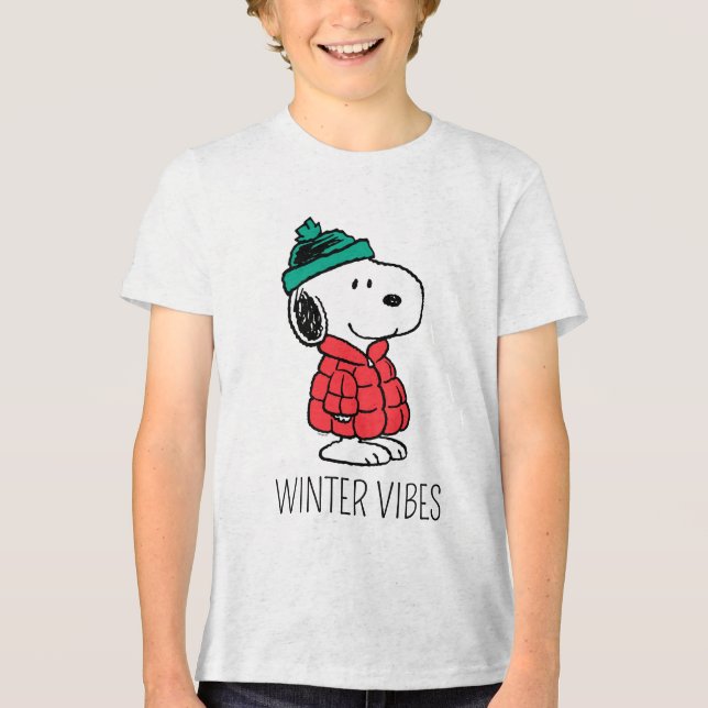 Erdnüsse | Snoopy Winter Coat & Hat Tri-Blend Shirt (Vorderseite)