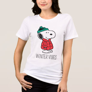 Erdnüsse Snoopy Winter Coat & Hat Tri-Blend Shirt