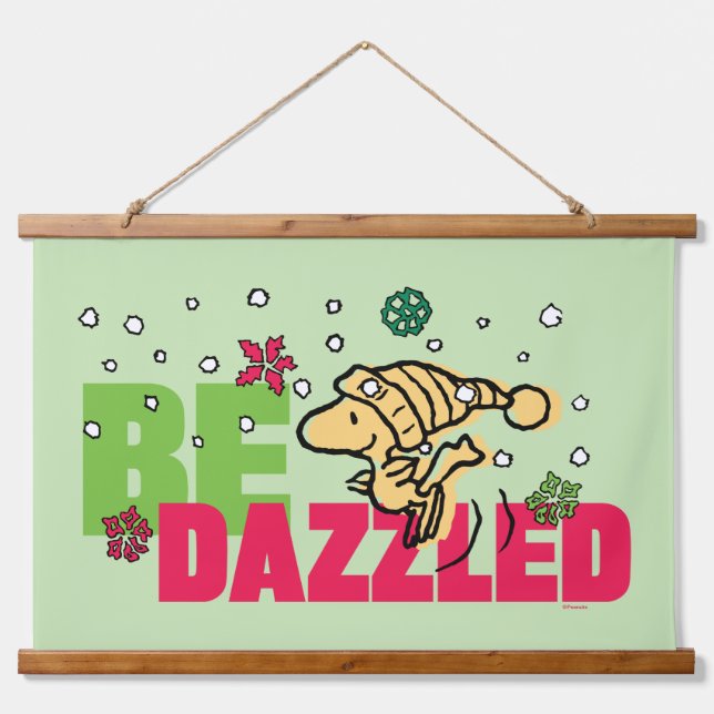 Erdnüsse | Weihnachtswald kann getanzt werden Wandteppich Mit Holzrahmen (Vorne)