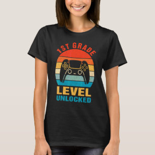 Erfahrungsstufe 1. Klasse freigeschalteter Gamer E T-Shirt