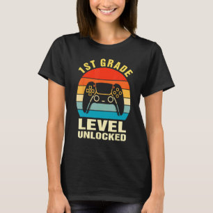 Erfahrungsstufe 1. Klasse freigeschalteter Gamer E T-Shirt