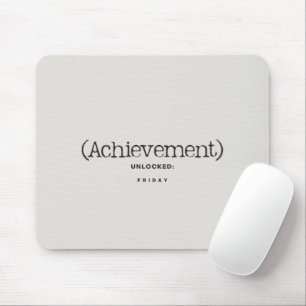 'Erfolg freigeschaltet: Freitag' Lustiges Geschenk Mousepad