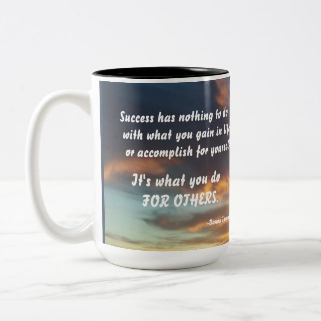 ERFOLGREICH-DANNY THOMAS ZWEIFARBIGE TASSE (Links)